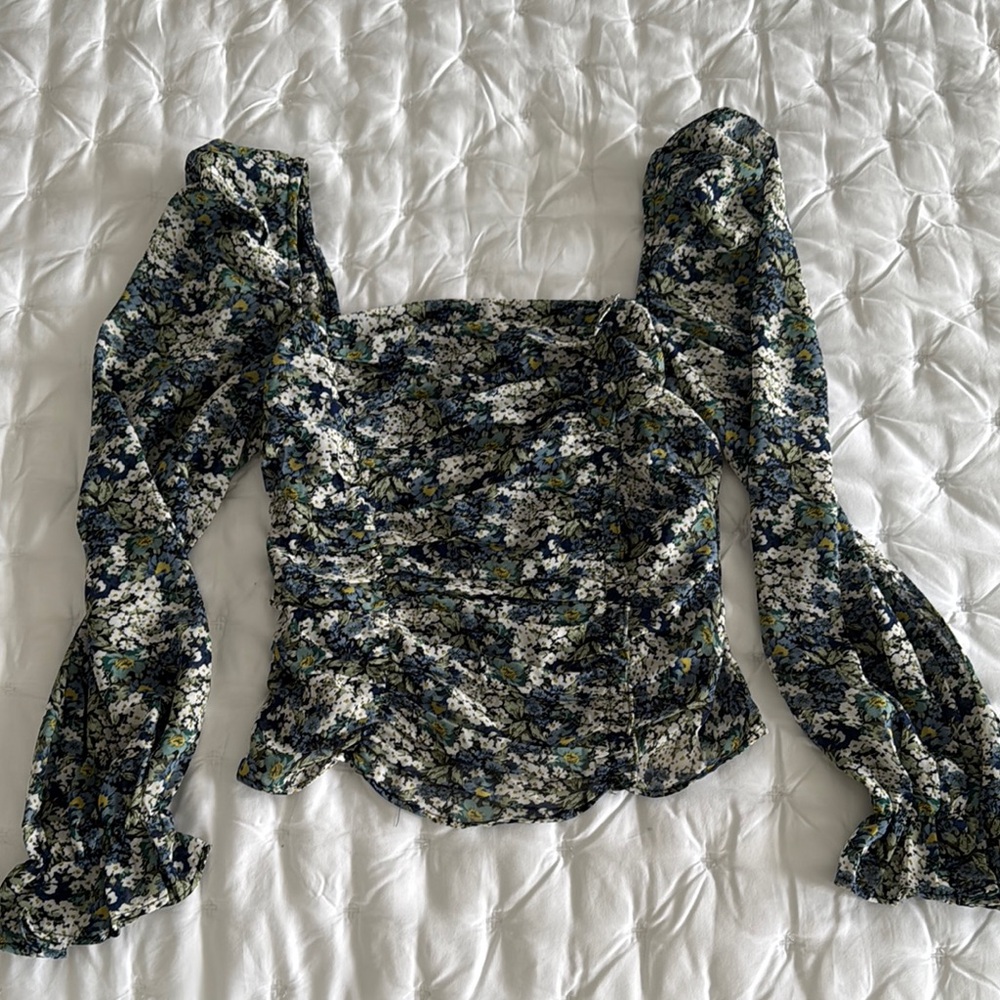 ASTR Floral Long Sleeve Women's Top